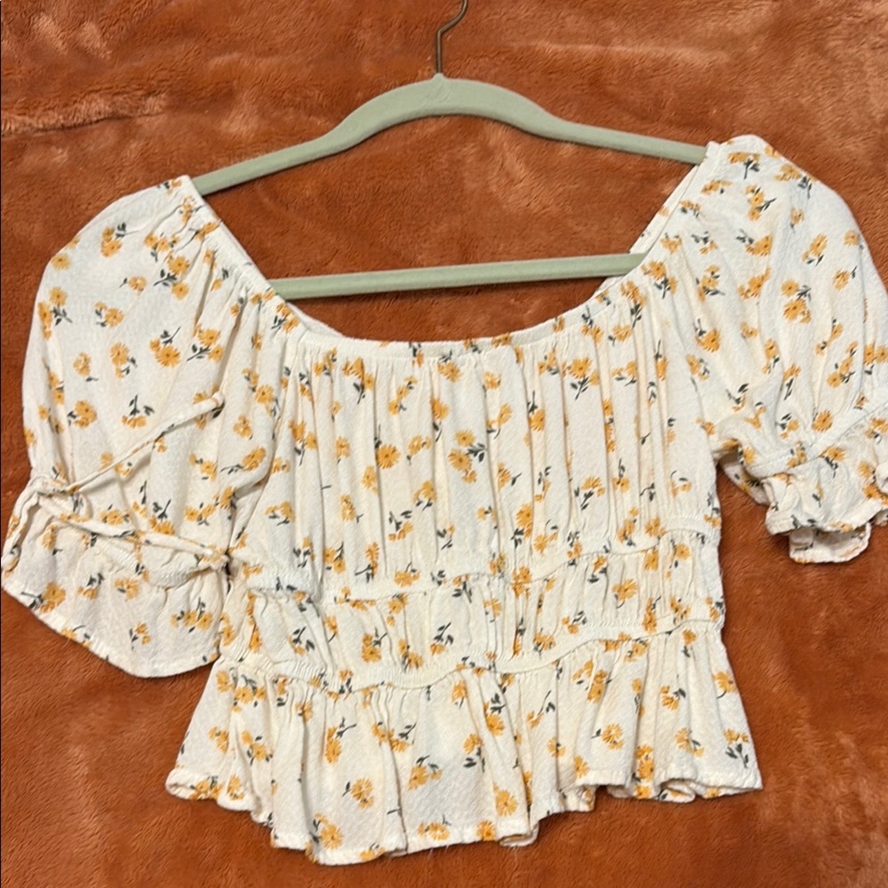 Arizona Jean Company Brown Tan Puff Sleeve Blouse - Picture 4 of 4